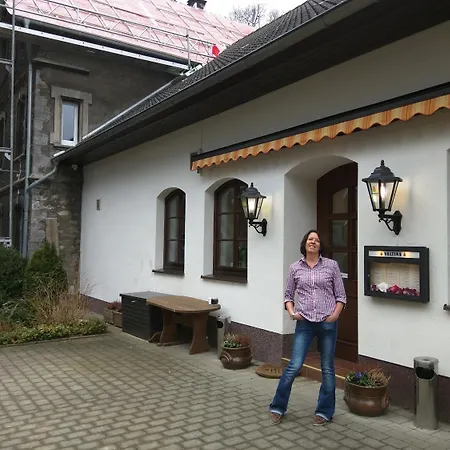 Zur-borke מלון Neuenrade