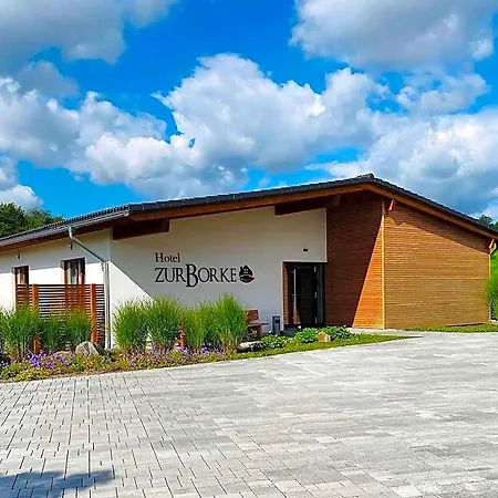 Zur-borke Hotel