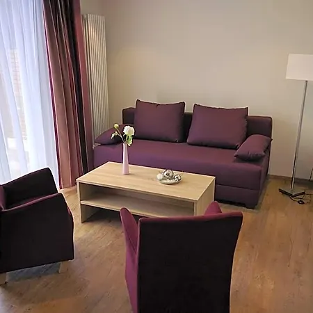 Zur-borke Hotel 3*