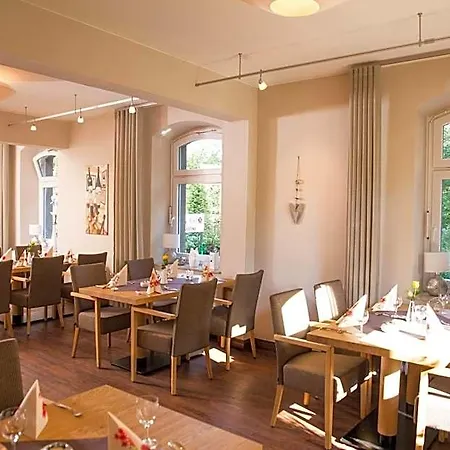 Hotel Zur-borke 3*
